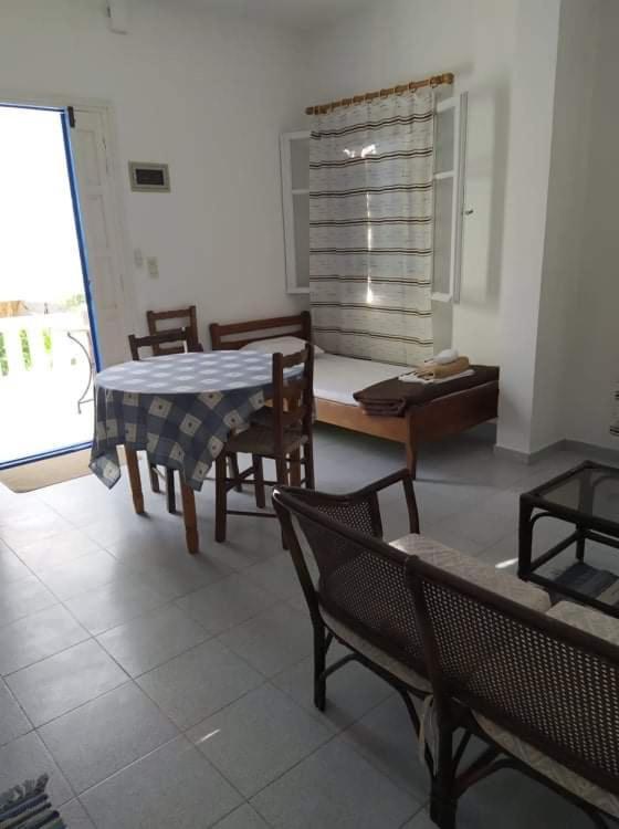Stamoulis Apartments Kampos Marathokampou Екстер'єр фото