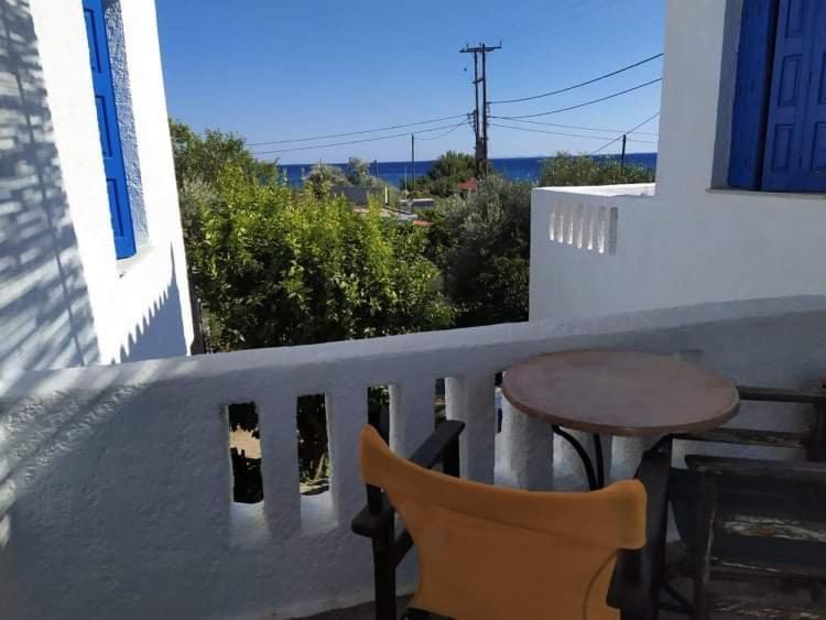 Stamoulis Apartments Kampos Marathokampou Екстер'єр фото